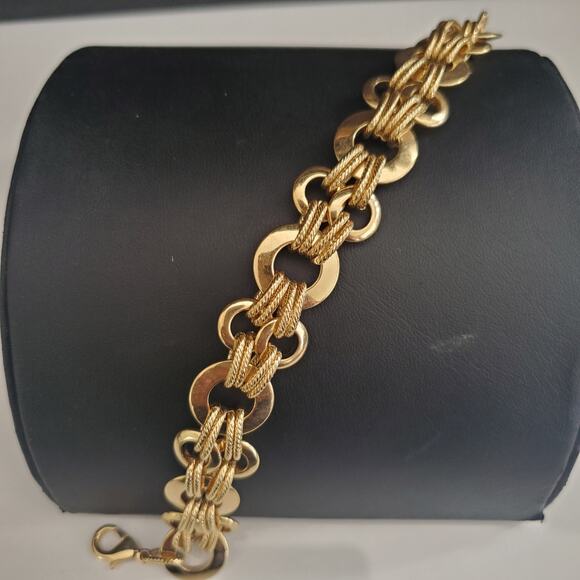 Circular Link Bracelet Smooth and Textured Gold Tone Finish 6 3/4 Inches Long - Picture 1 of 6